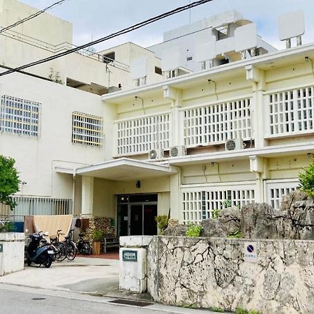 ペンションやいま日和 Ξενοδοχείο Ishigaki  Εξωτερικό φωτογραφία